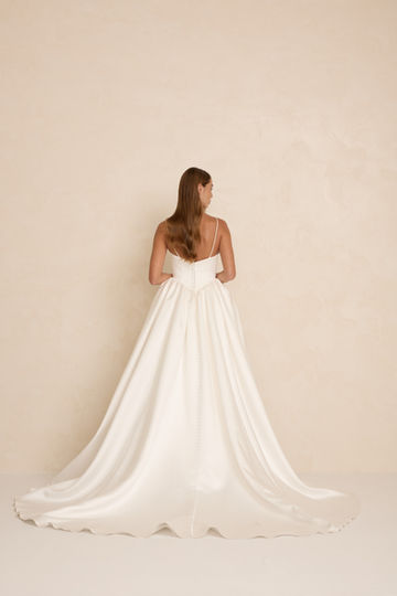 MADEWITHLOVE MADE WITH LOVE MADEWITHLOVEBRIDAL GRAYSON BRIDAL BRIDE BRIDES WEDDING DRESS BRIDAL 