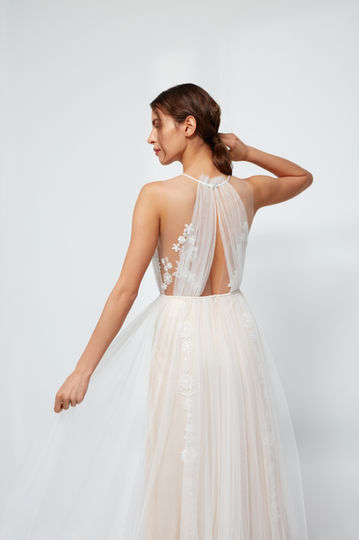 Annakara. Brideswings. Bridal. Bridal fashion. Wedding dress. Bridal gown. Getting married. Bridesmaids.