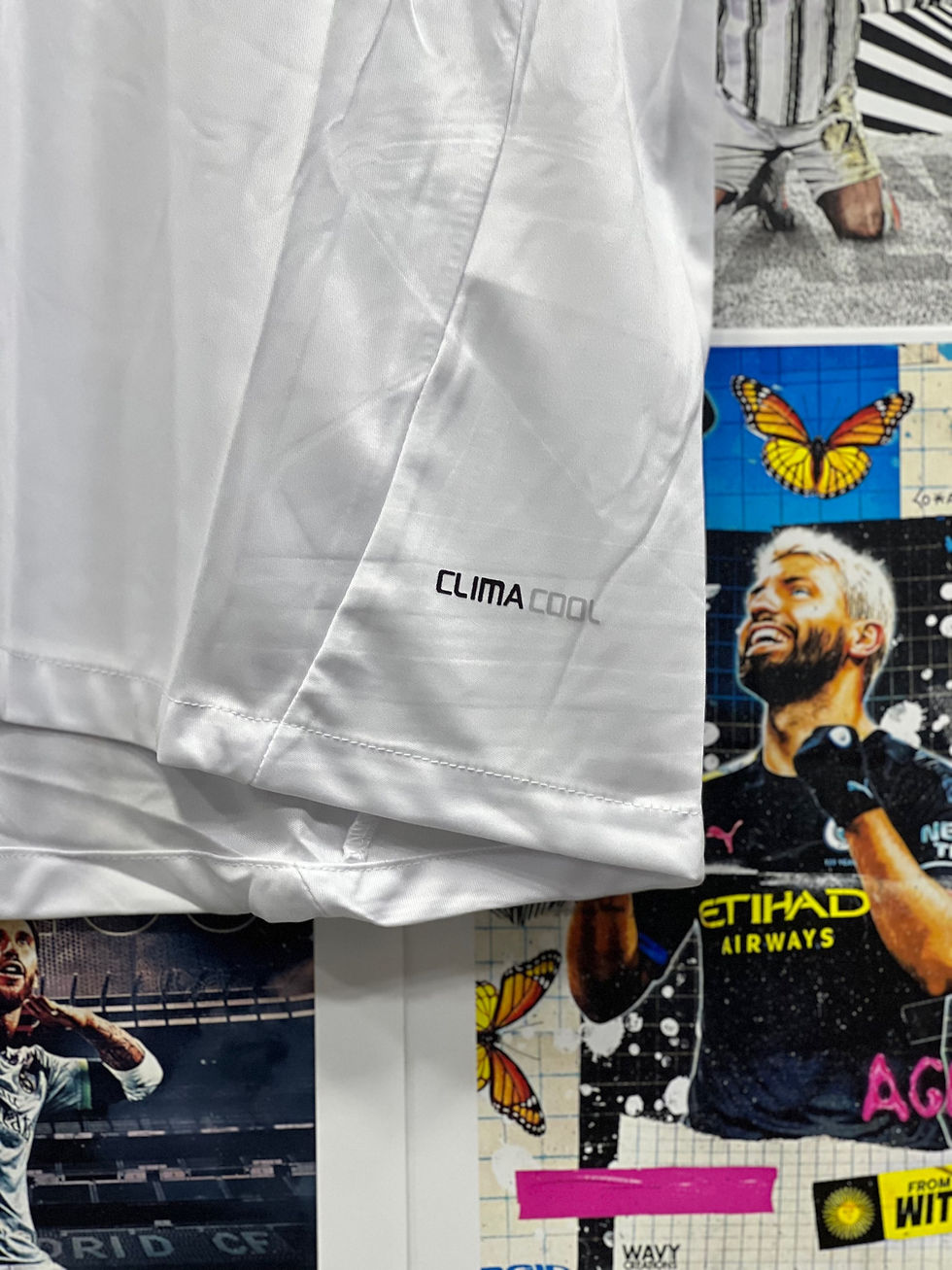 Thumbnail: Real Madrid (Home) 2011/12 Retro T-shirt 