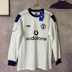 Manchester United (Home) 2000/01 Retro Full Sleeve T-shirt