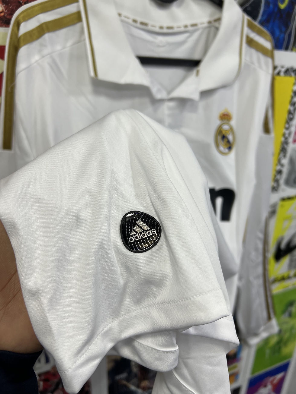 Thumbnail: Real Madrid (Home) 2011/12 Retro Full Sleeve T-shirt 