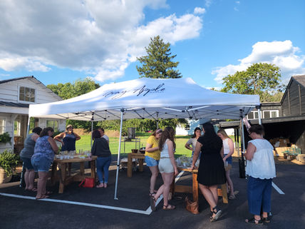 Gray Apple Candle Making Workshop 2022