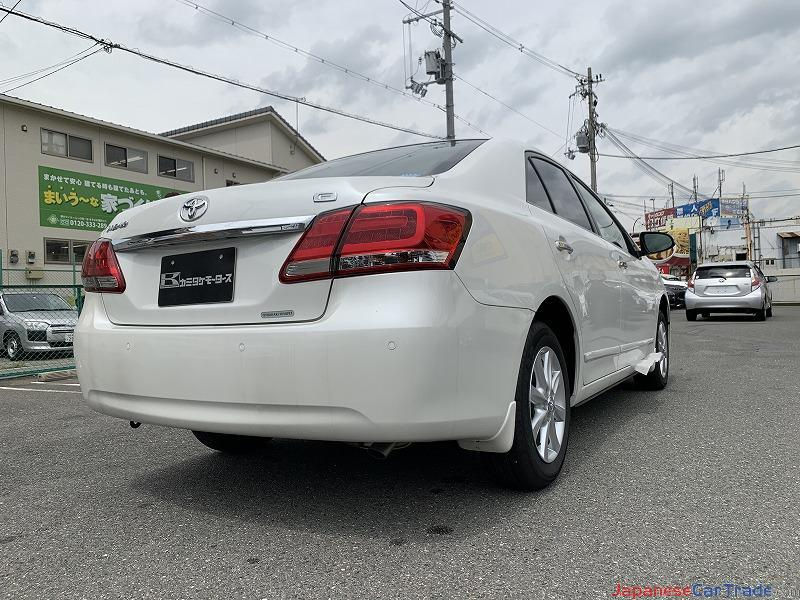 Thumbnail: Toyota Premio 2018