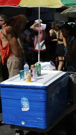 Golpe da maquininha e falso QR Code: veja dicas para evitar prejuízos no carnaval