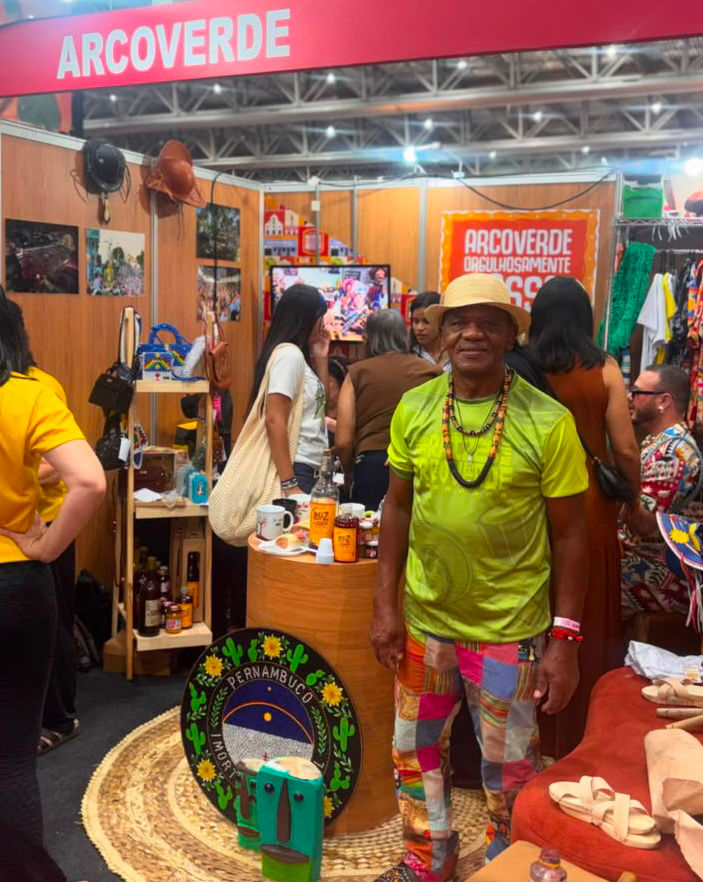 Arcoverde é representada por mestres da cultura e grupos de coco na Fenearte