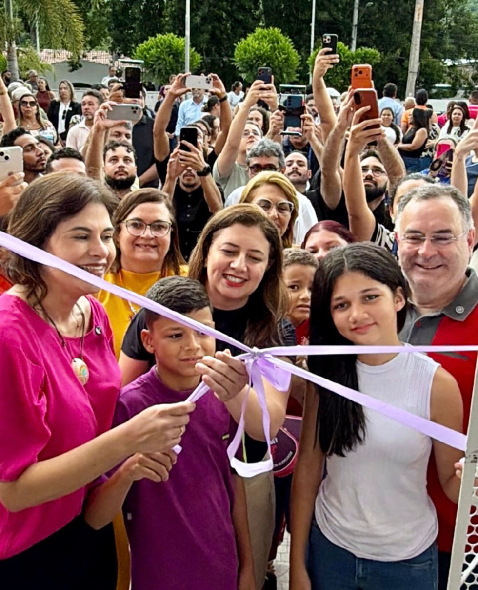 Ao lado da vice-governadora Priscila Krause, prefeito Zeca Cavalcanti inaugura Centro de Referência da Mulher Ellen Suzany