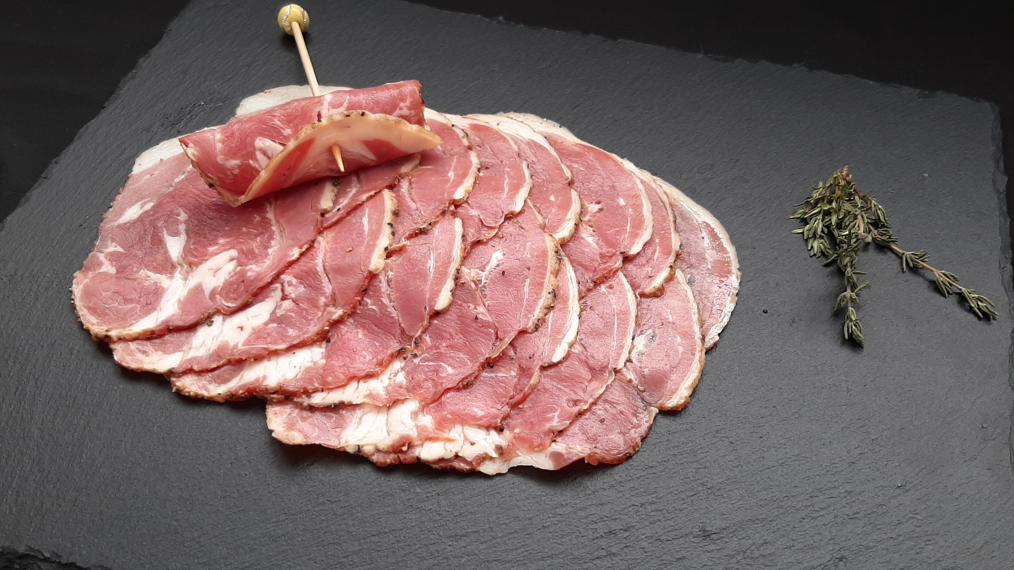 Smoked meat d'agneau fumé