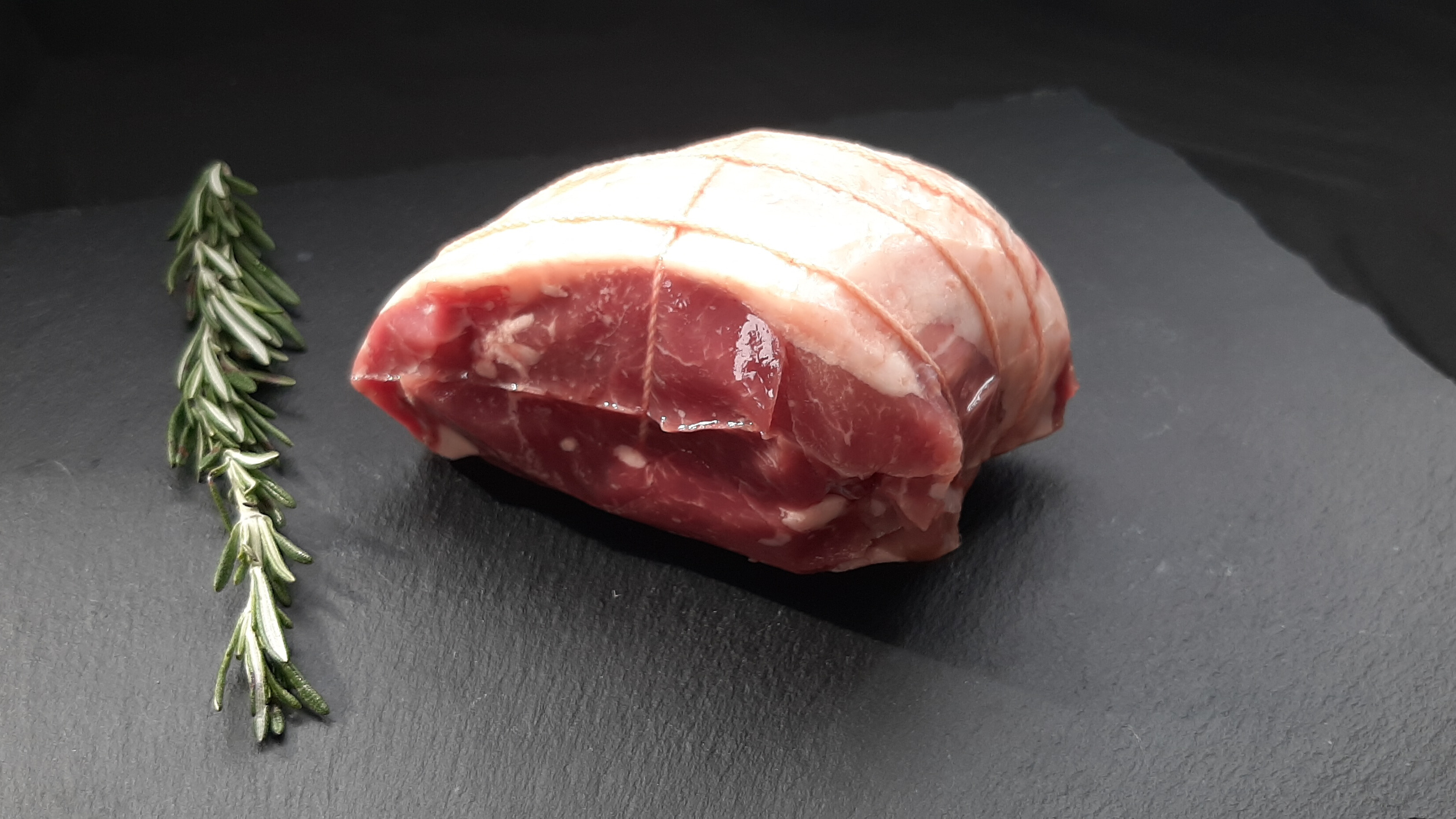 Rôti de haut de gigot d'agneau