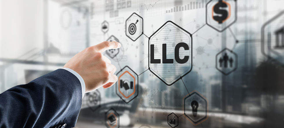 Empresário analisando a nova legislação da Flórida sobre Protected Series LLC para proteção patrimonial e estruturação empresarial