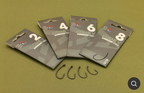 Ami OMC One More Cast Colne V Surrender Curve – Micro Barbed – Tutte Le Misure (Confezione Da 10)