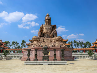 statue de lao tseu, en chine. Tao te king, tai chi, qi gong, médecine chinoise