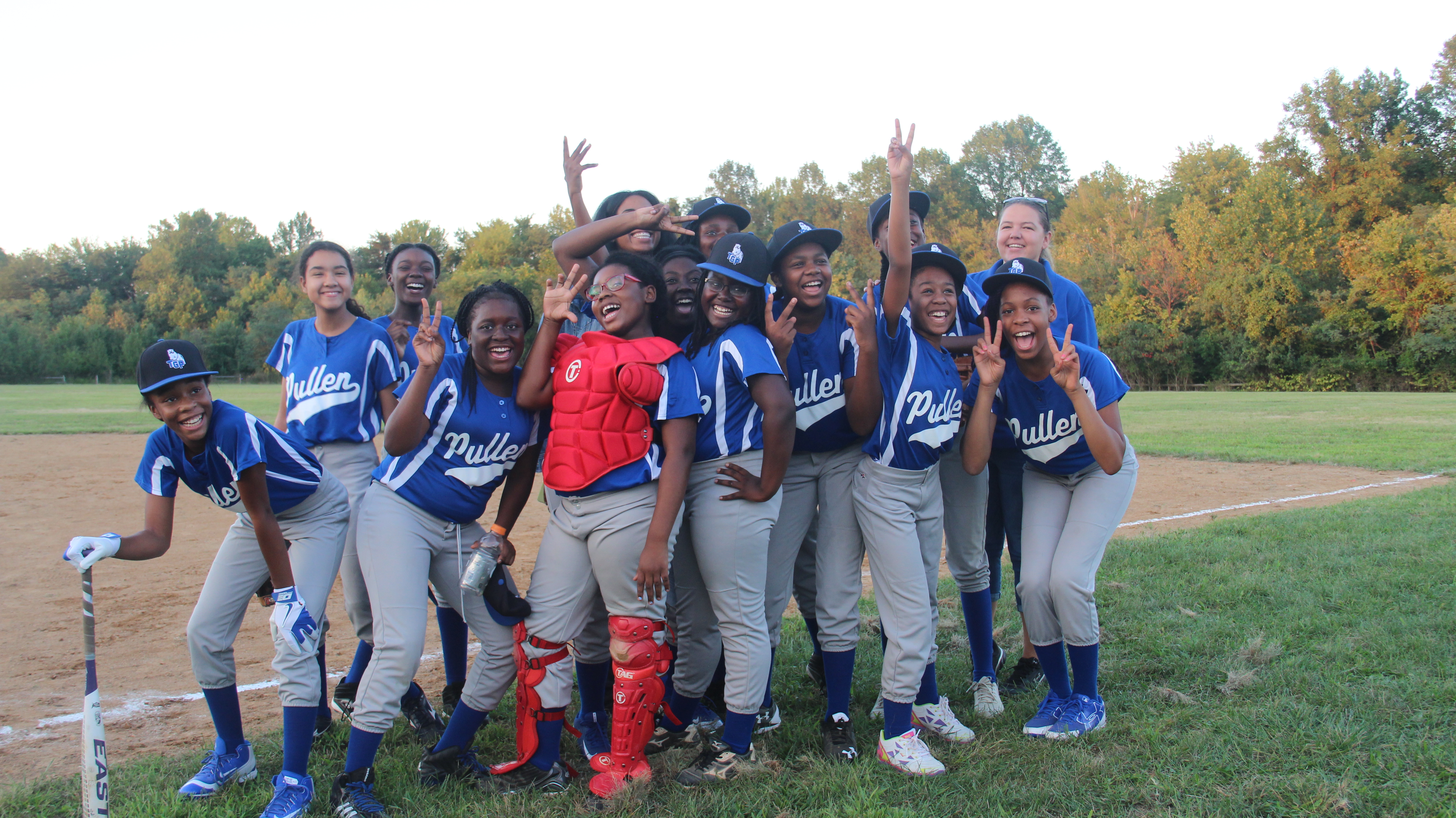 Girls Softball get the win!