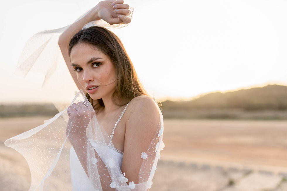 נועה עמנואל מעצבת