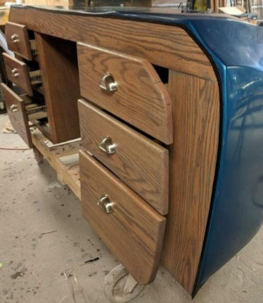 Thumbnail: Mustang Desk