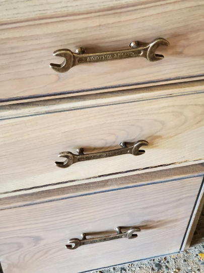 Thumbnail: Headboard Desk