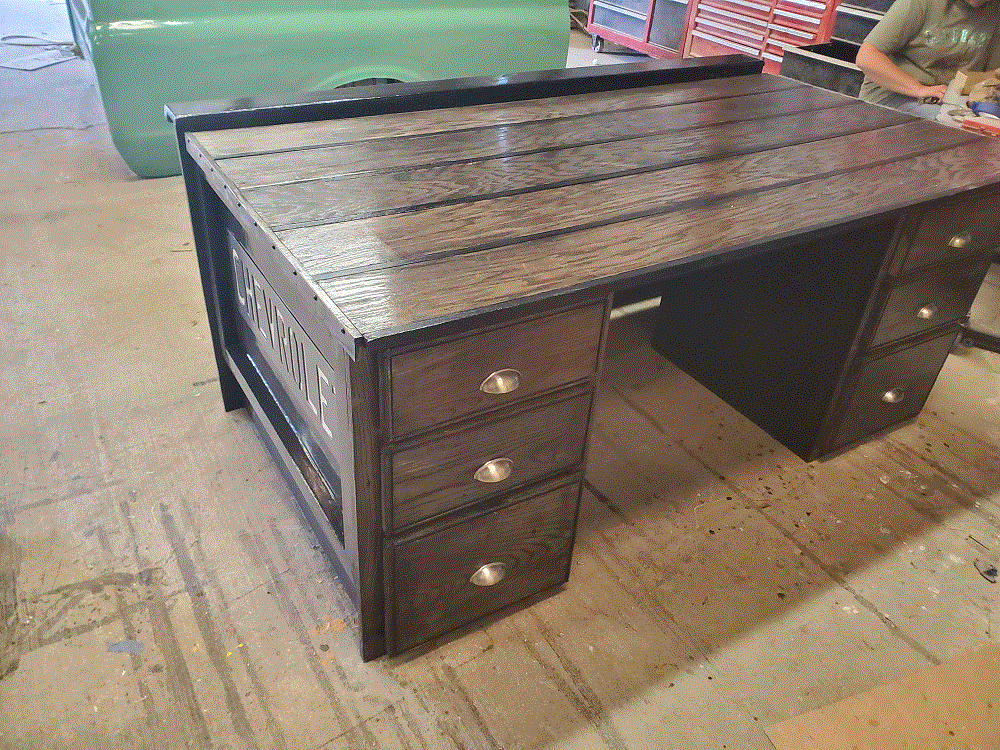 Truck Desk bauerdesigns1