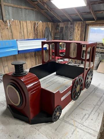 Thumbnail: Train Bed