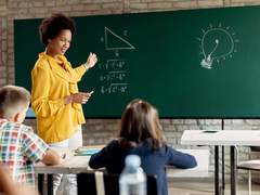 Professores da rede estadual de Goiás podem ter direito a receber horas extras dos últimos cinco anos