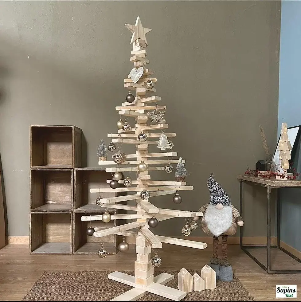 Sapin de Noël en bois avec branches amovibles