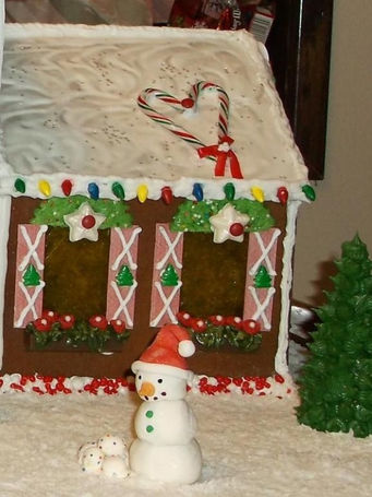 St. Andrews Gingerbread House by Debbie Finnell
