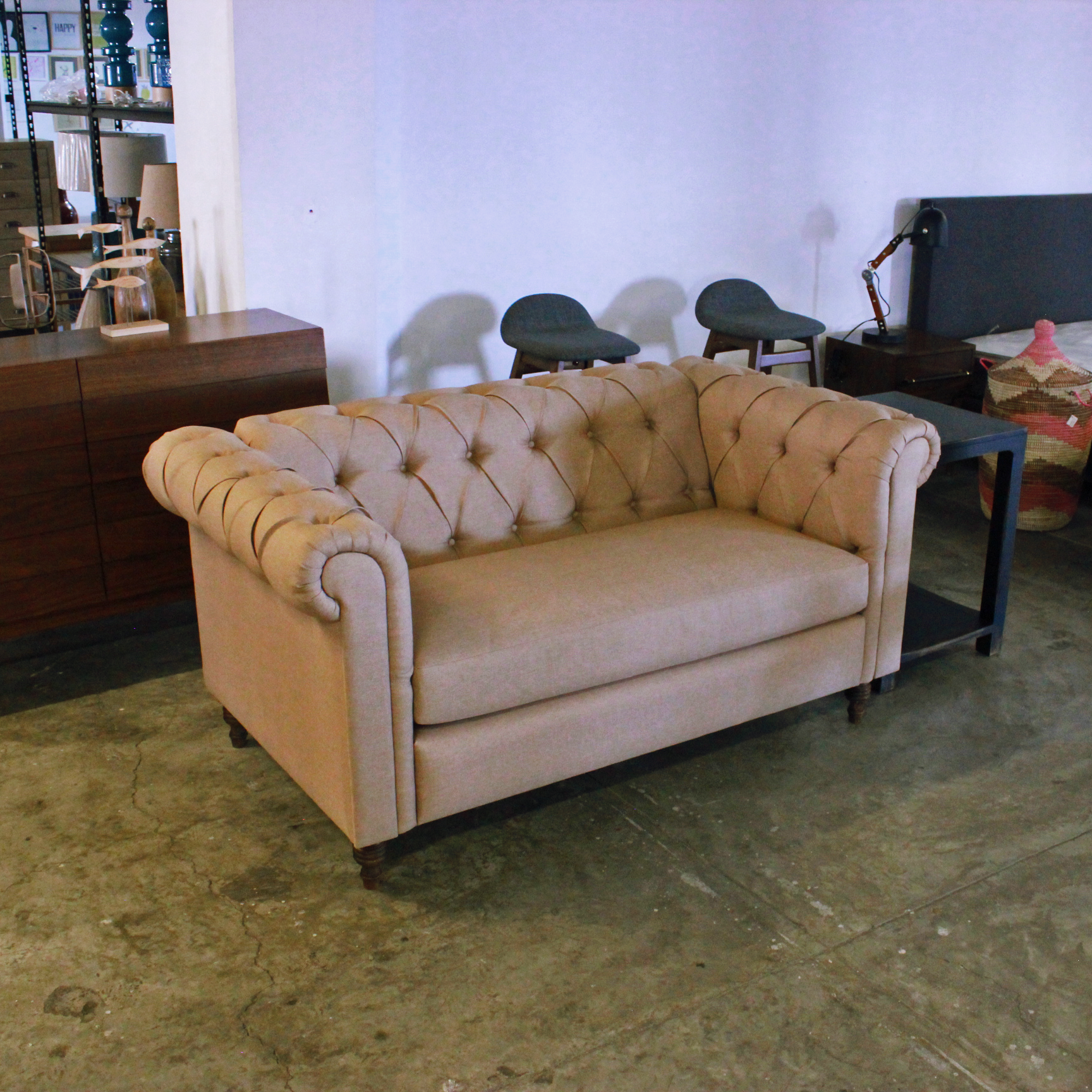 Nude Love Seat