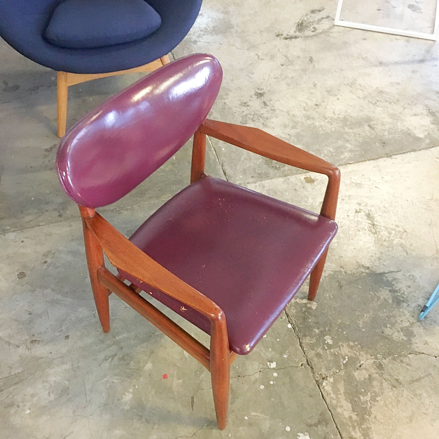 Silla Vintage Rojo Vino y Caoba