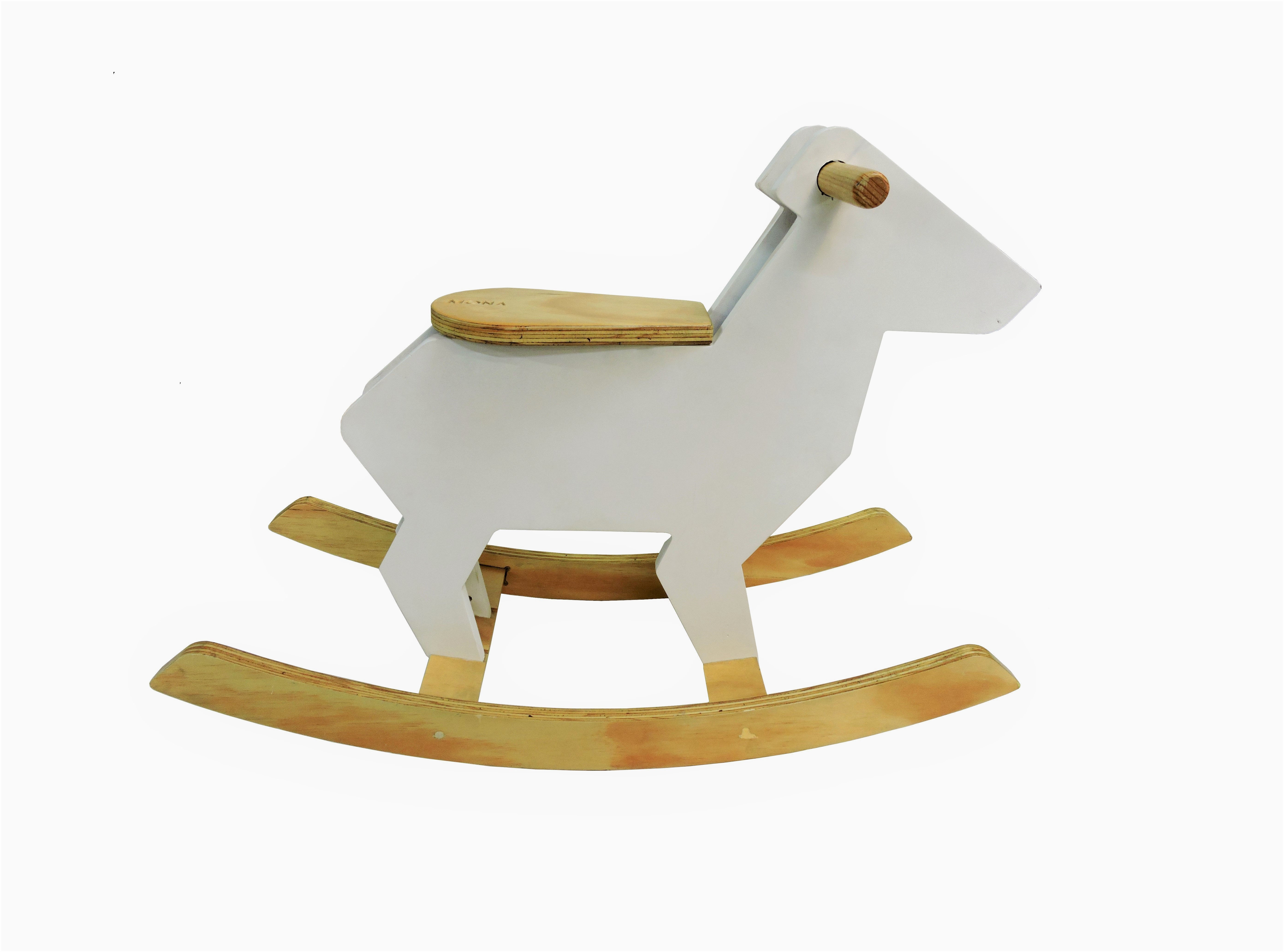 caballito de madera