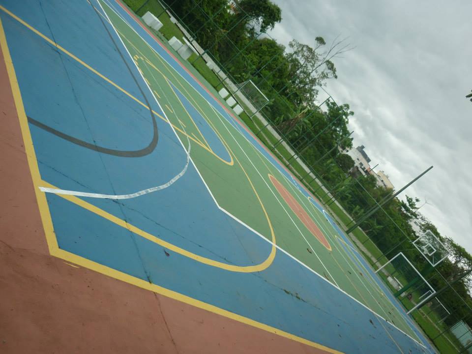 Quadras de tênis em saibro do Clube Marapendi