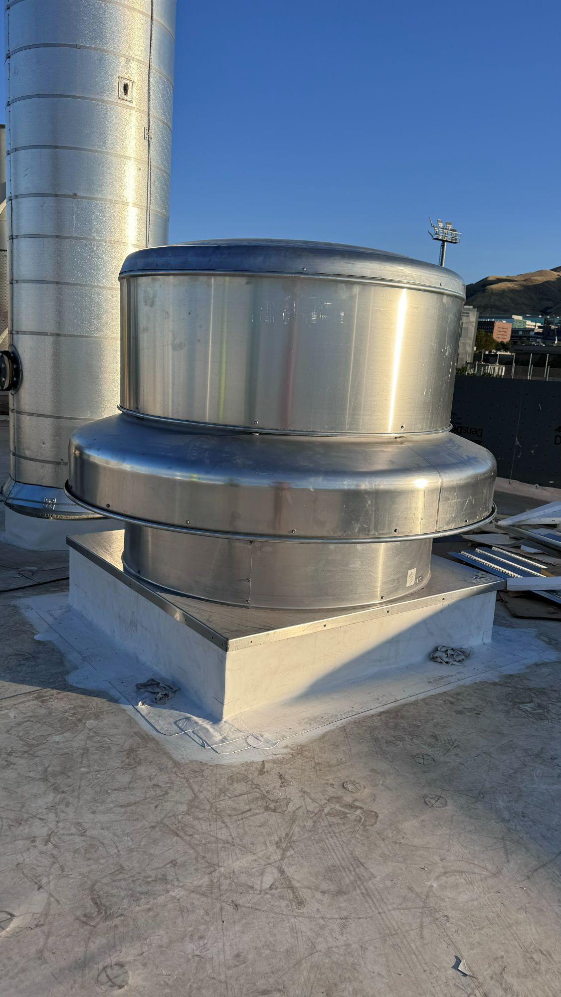 dml-rooftop-exhaust-fans.jpg