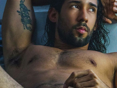 Soltero pero no disponible el tipo de hombre que despierta más deseo