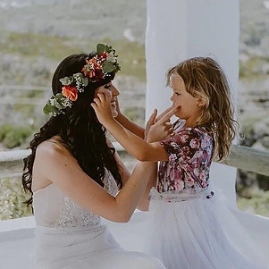 bride with flowercrown