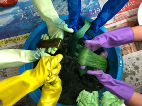 藍の生葉染めワークショップ