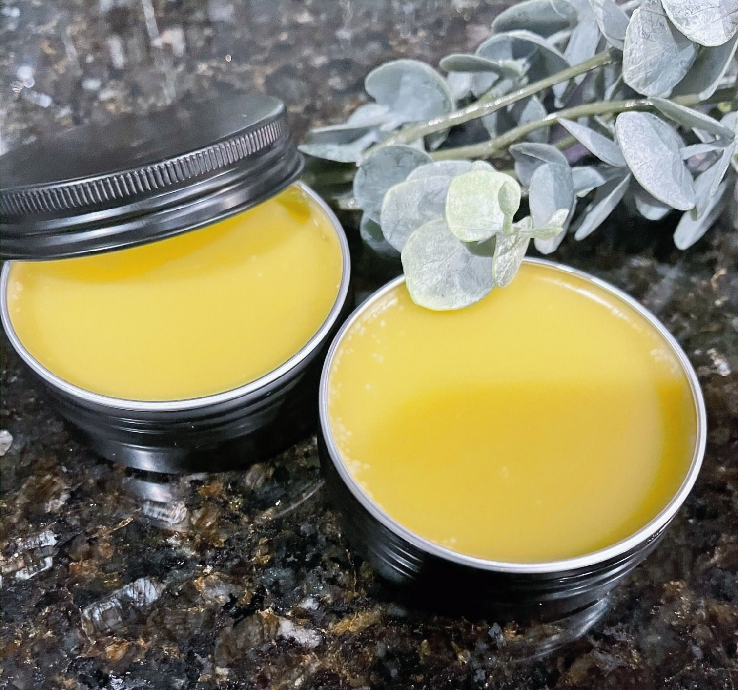 Moisturizing Melt in Tin