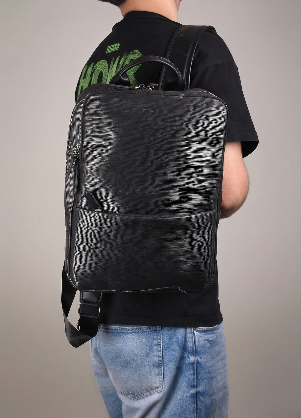 Thumbnail: back bag