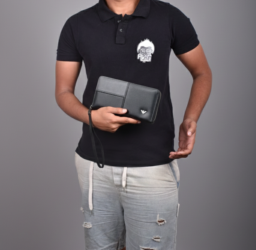 👜 Giorgio Armani Hand Bag