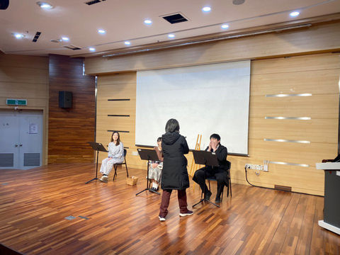 담쟁이네, 낭독학당,이영신,이영신PD,녹음,녹음실,스튜디오,슬로리딩,문해력,성우,신흥,작가,대본,콘텐츠,제작,영상,기획,대본