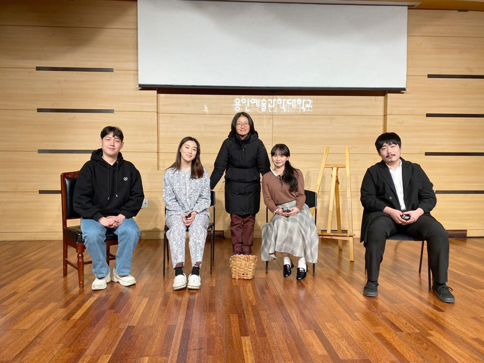 담쟁이네, 낭독학당,이영신,이영신PD,녹음,녹음실,스튜디오,슬로리딩,문해력,성우,신흥,작가,대본,콘텐츠,제작,영상,기획,대본