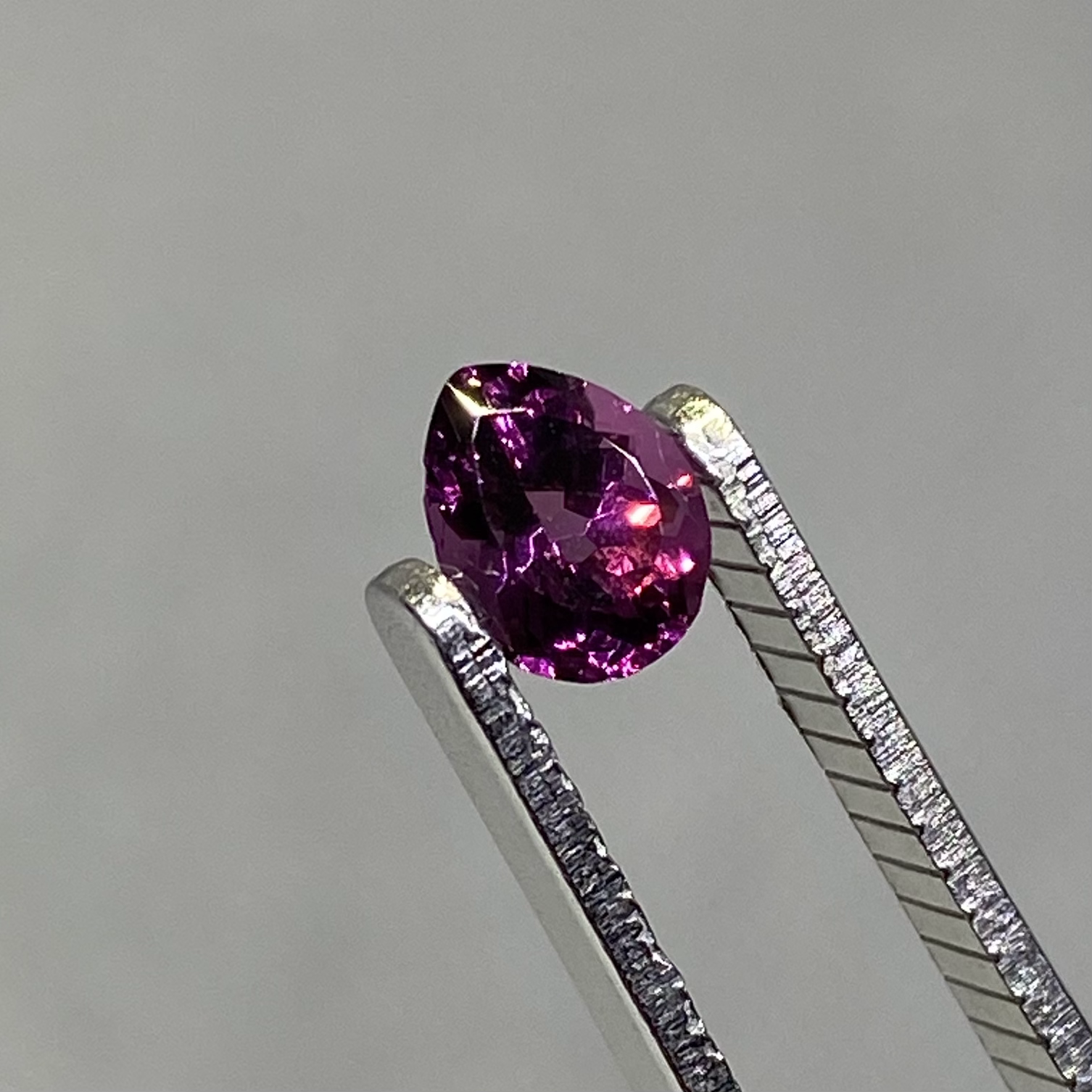 Malawian Rhodolite Garnet (1.0ct)