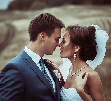 Wedding Kiss