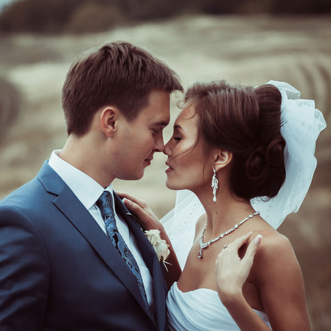 Wedding Kiss