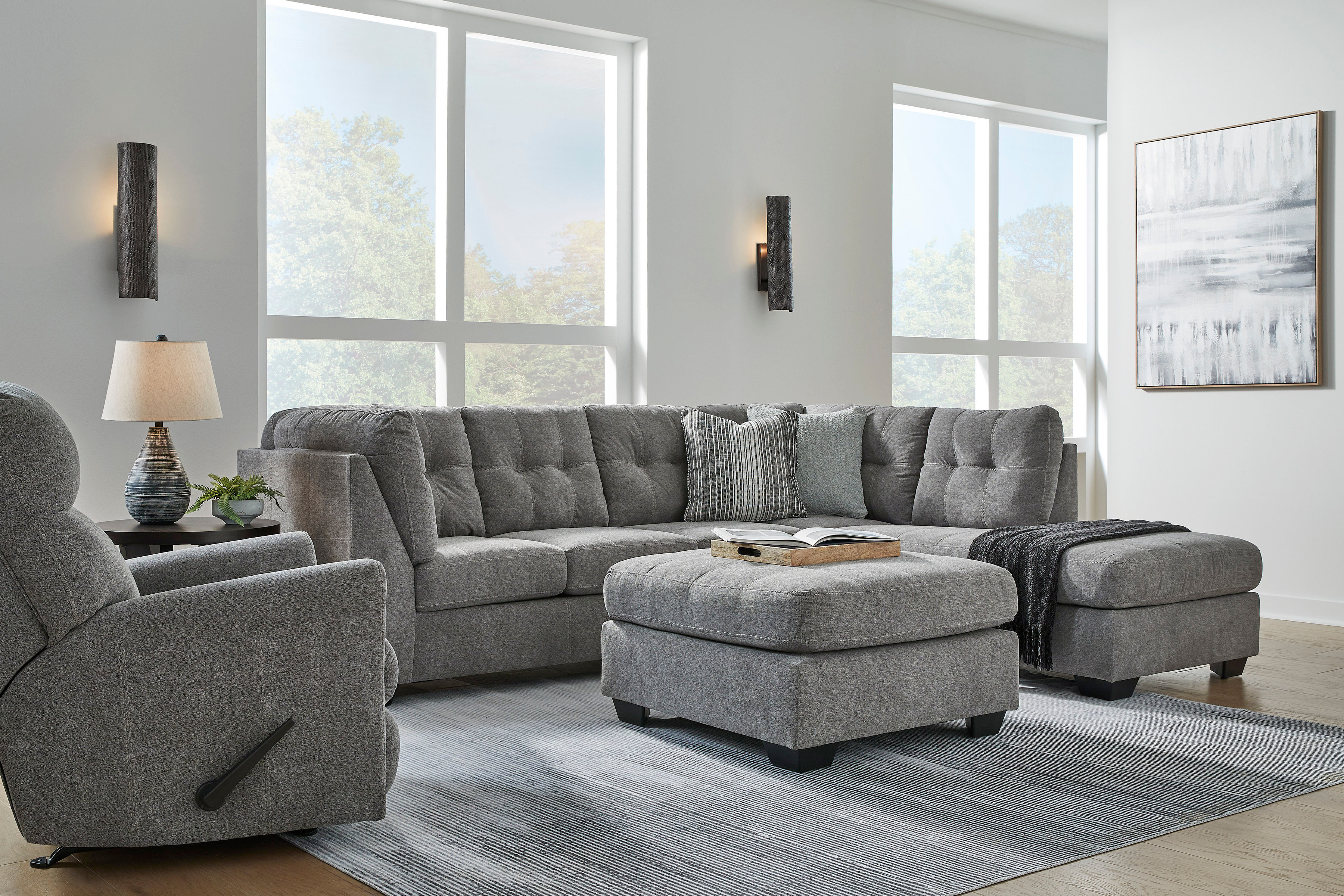 Marleton Gray 2pc Sectional (RSF)