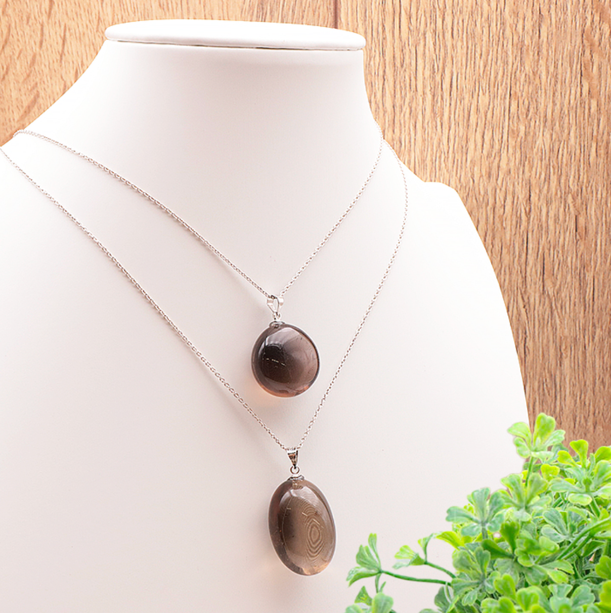 pendentif pierre roulée cristal de roche fumé