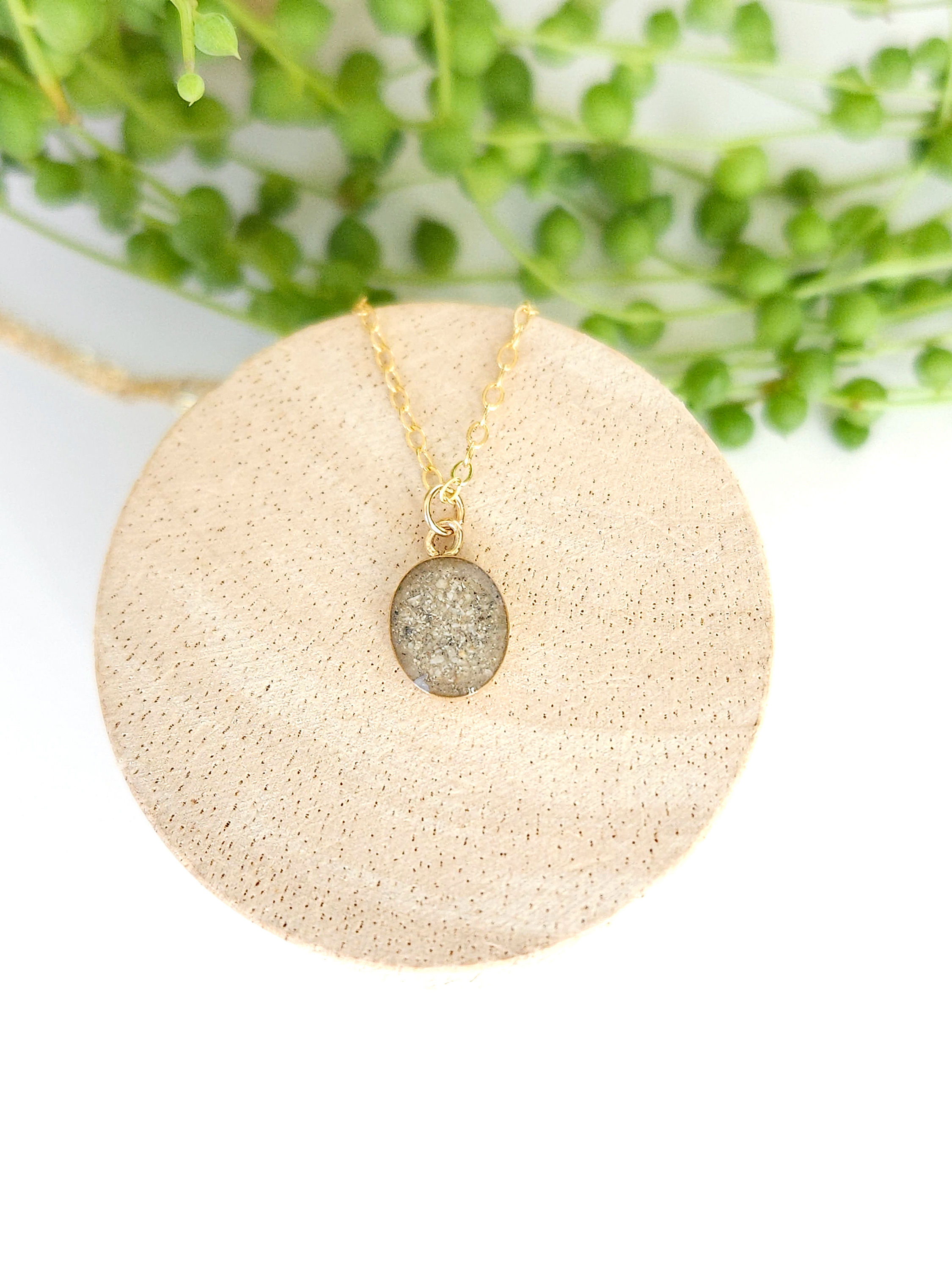 10x8mm Oval Gold Filled Pendant