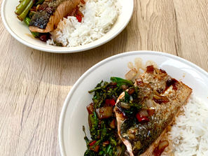 Bimi met zalm en rijst op Mira’s manier