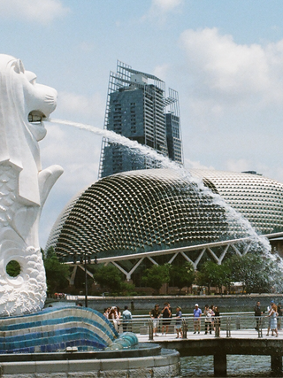 The Ultimate Singapore Travel Guide: Exploring the Lion City in 2025