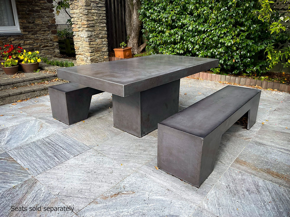 Thumbnail: Single Pedestal Table