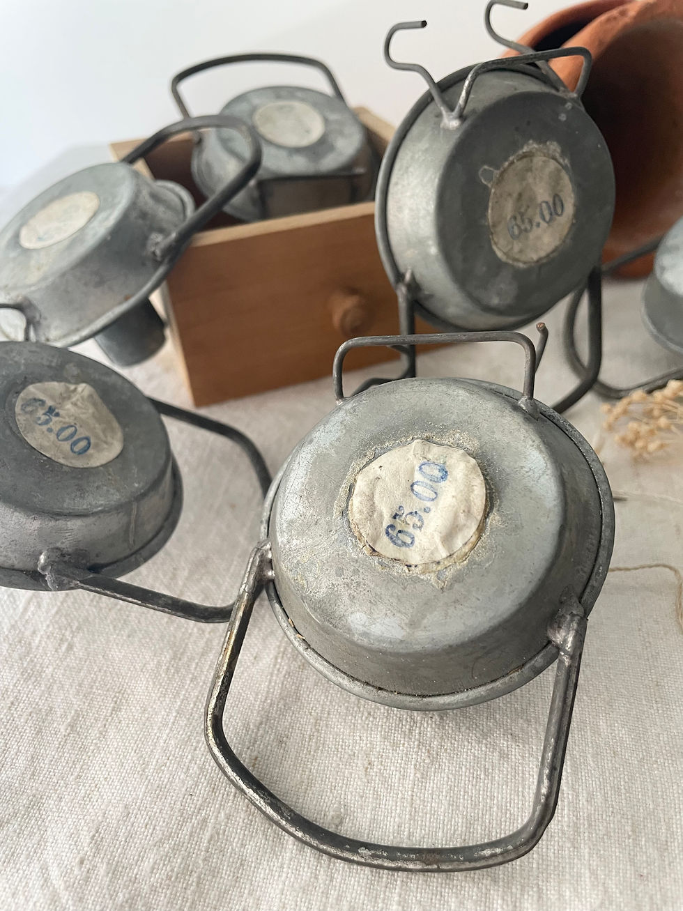 Miniature : Anciens bougeoirs en zinc …