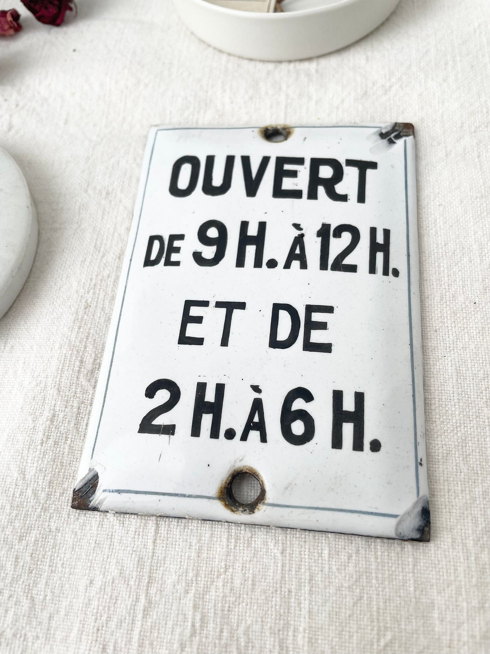 Miniature : Ancienne plaque émaillée Ouvert de 9h à12h et de 2h à 6h…