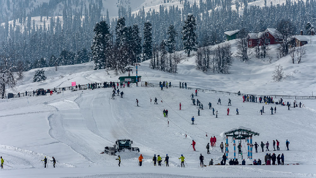 Gulmarg — A Snowy Wonderland