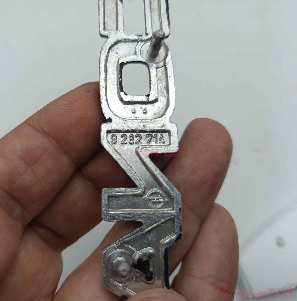Miniatura: EMBLEMA ORIGINAL OPEL ASCONA